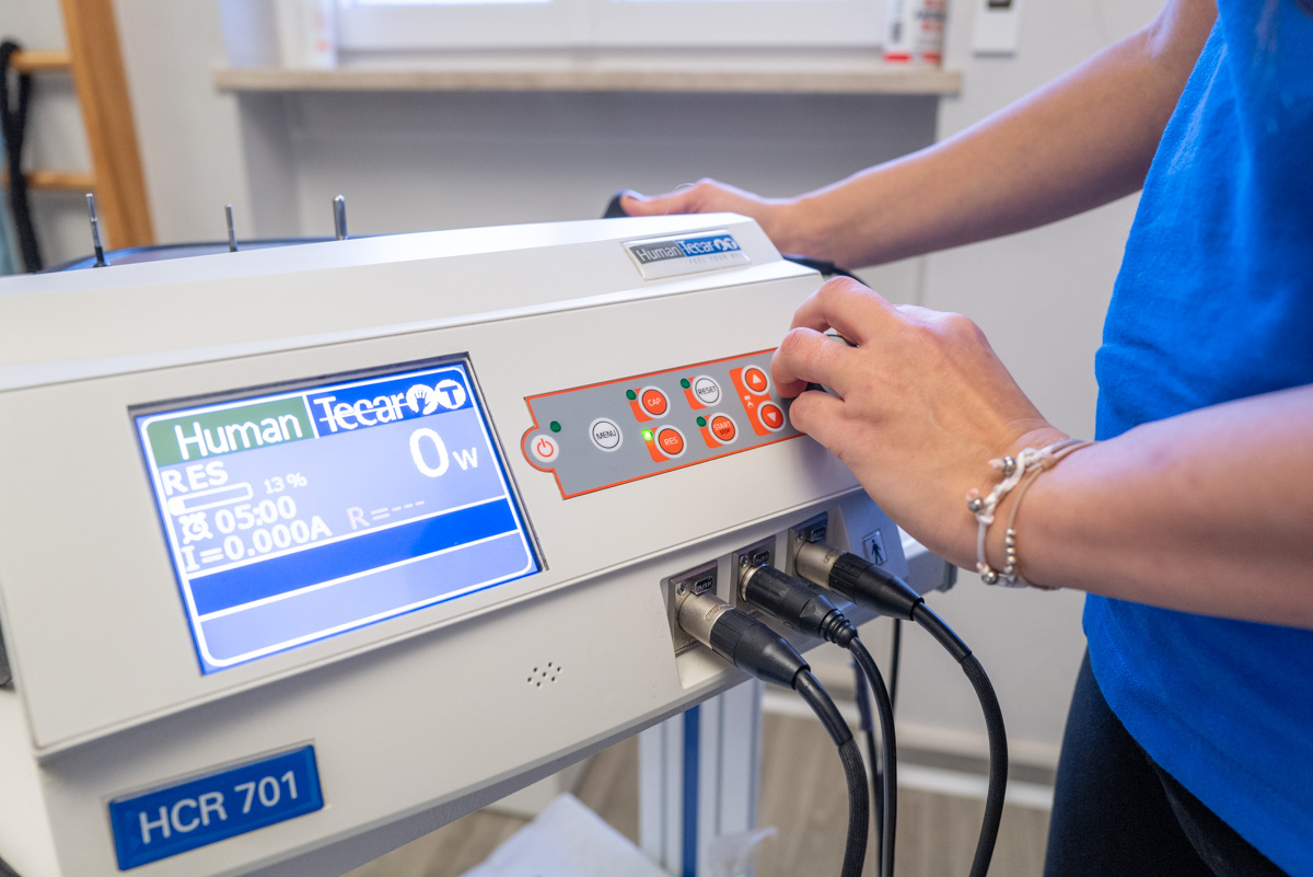 TECAR_2024_5127_WEB Regolazione di un dispositivo Tecar per terapia fisica."</p>
<p>